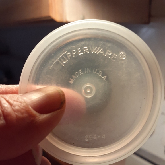 {2} Pack Small Vtg Tupperware Seals 294 - Picture 8 of 16